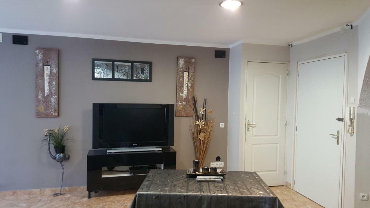 Appartement Carnus โรเดซ ภายนอก รูปภาพ
